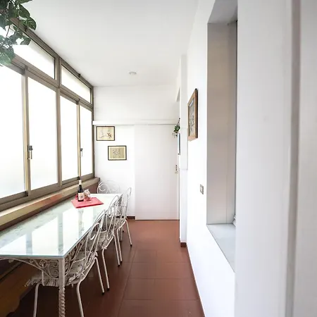 Trastevere 2 Bedroom Cozy *