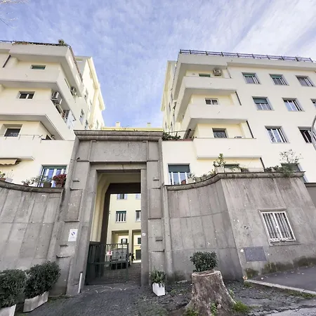 Trastevere 2 Bedroom Cozy *